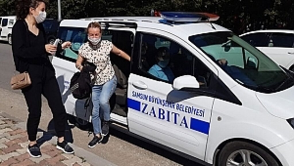 Sınava Geç Kalan Öğrencileri Zabıta Yetiştirdi