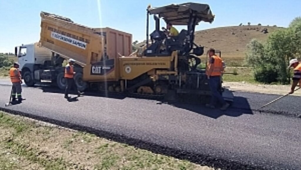 Büyükşehir Yol Ekipleri Gece-Gündüz Çalışıyor