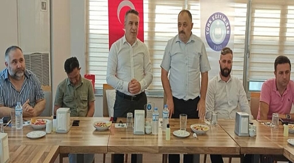 Çarşamba'da Duygu Dolu Veda Yemeği