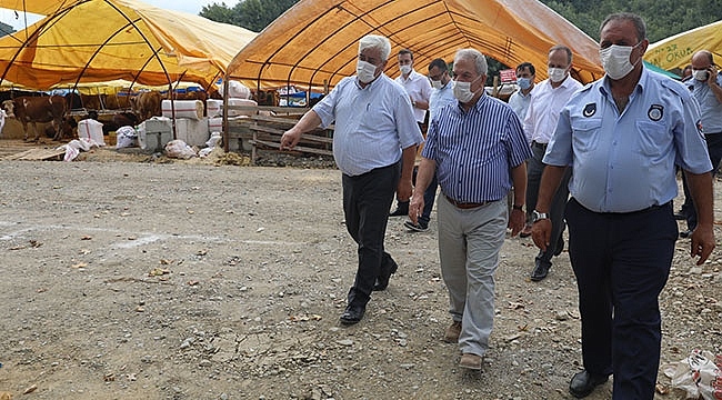 Kurban Pazarındaki Düzenlemeleri Yerinde İnceledi