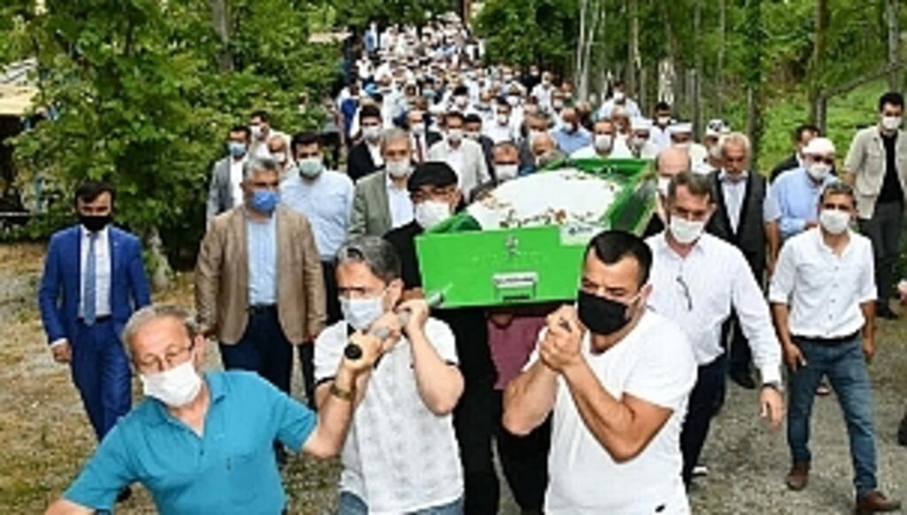 Milletvekili Fuat Köktaş'tan Anne'ye Son Görev