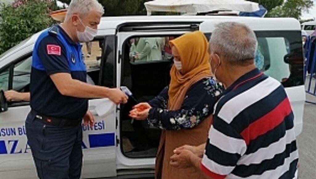 Zabıtadan Mezarlıklarda Koronavirüs Önlemi