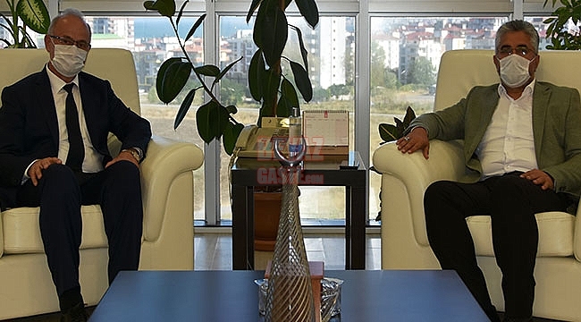 AK Parti İl Başkanı Aksu'dan Rektör Ünal'a Ziyaret 
