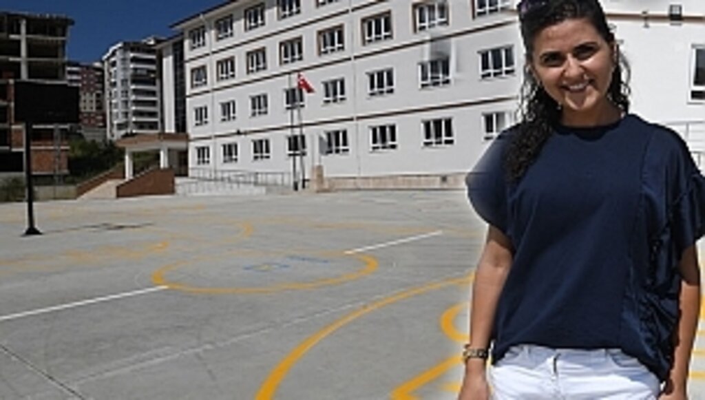 Büyükşehirden Okullara Oyun ve Spor Alanı