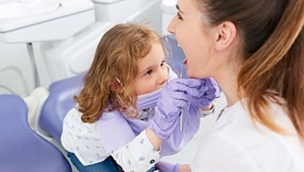 Çocukları Dişlerini Fırçalamaya Teşvik Etmenin Etkili Yolları