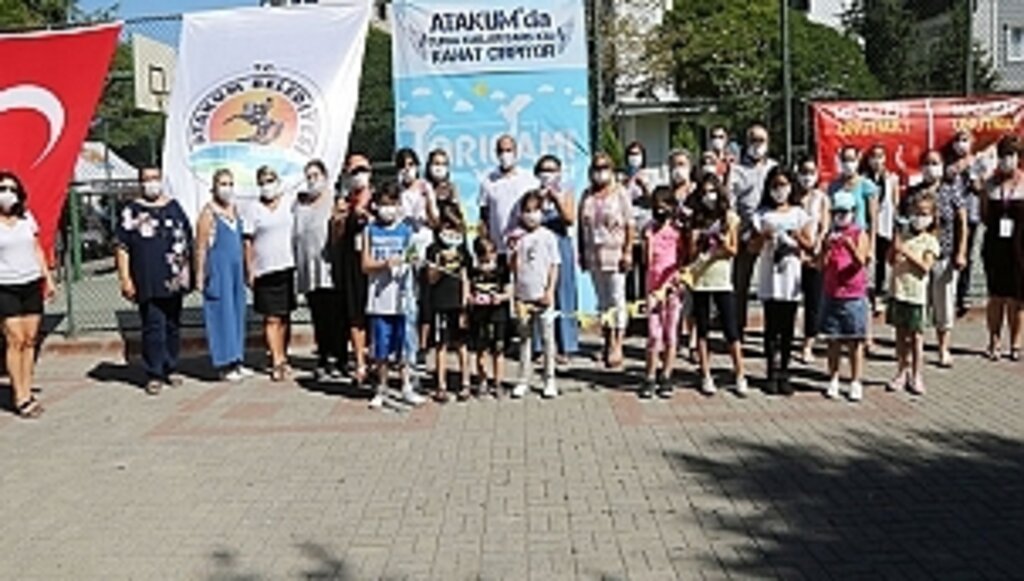 Dünya Barışı İçin Turnalar Uçuruldu