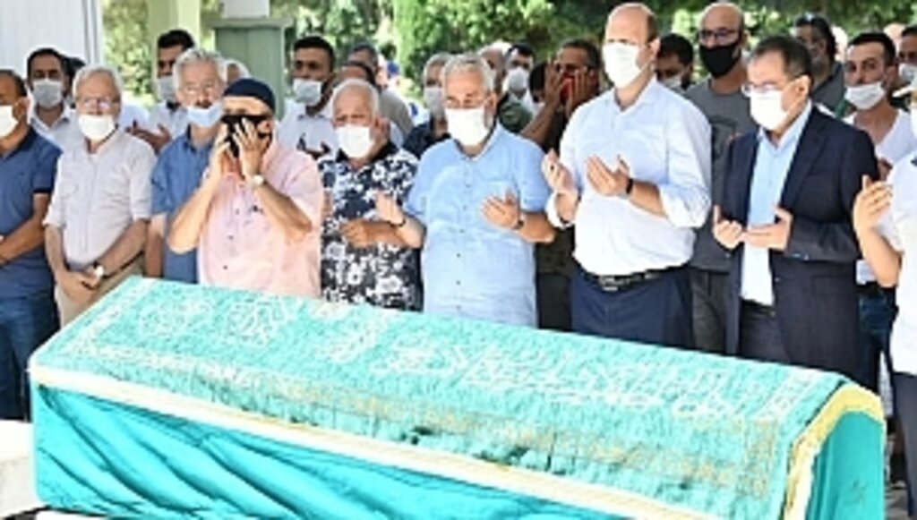 Gazeteci Mehmet Hazinedar Son Yolculuğuna Uğurlandı