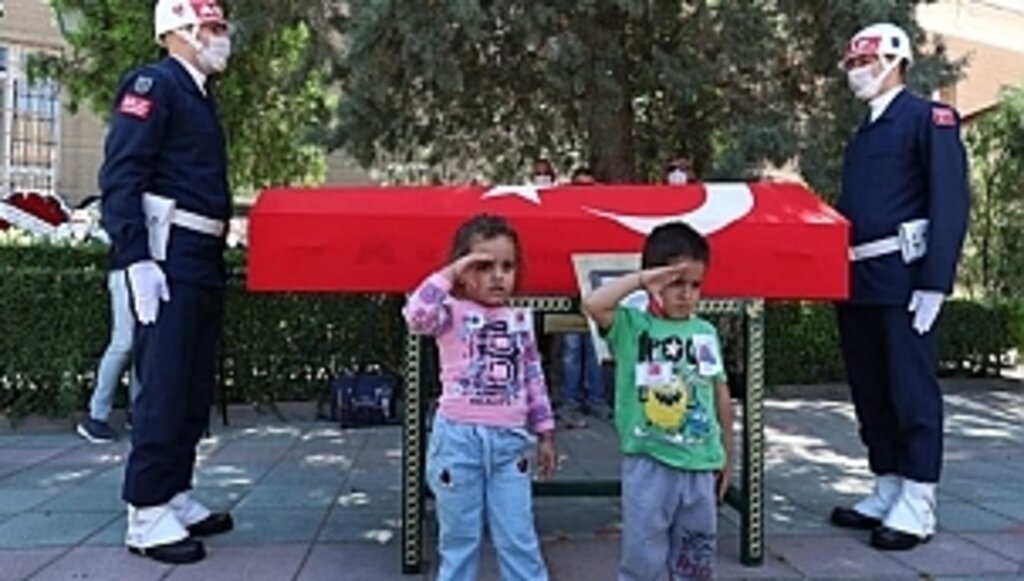 Vezirköprülü Şehidimiz Cihat Şengil Son Yolculuğuna Dualarla Uğurlandı