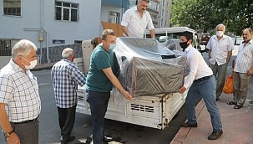 450 Günde 250 Aileye İkinci El Eşya Yardımı Yapıldı