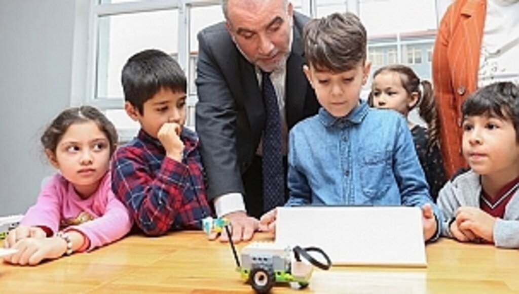 Canik Belediyesinden Tüm Okullara Akıl Ze Zekâ Oyunları Setleri 