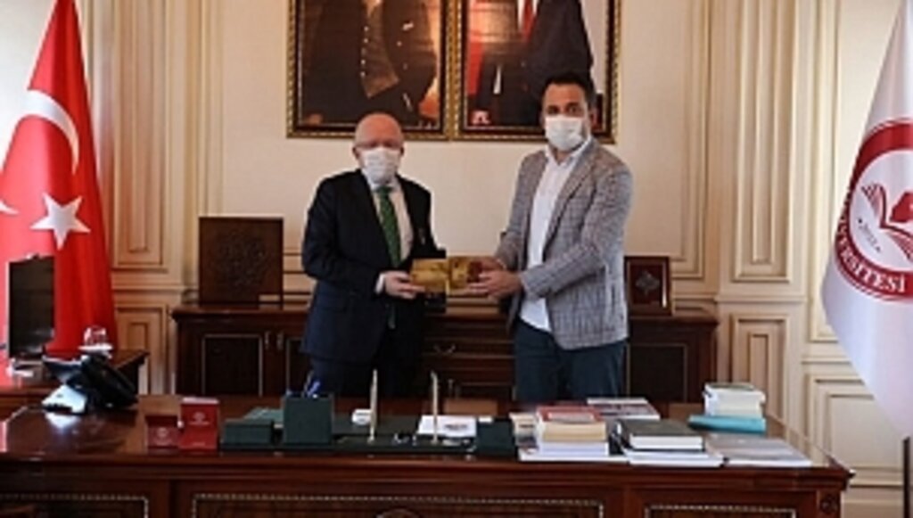 Geleceğe Değerlerini Yaşayabilen Bir Gençlik Bırakmalıyız