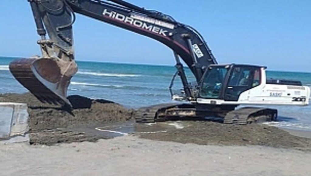 Samsun'da dere yatakları temizleniyor