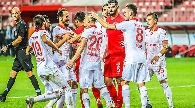 Samsunspor İkinci Yarı Coştu 3-0 