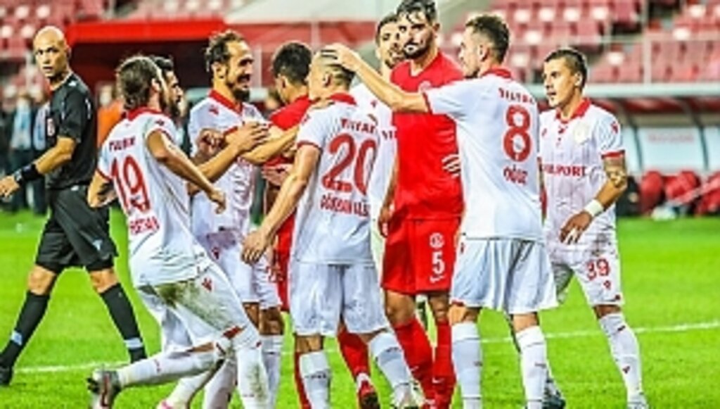 Samsunspor İkinci Yarı Coştu 3-0 