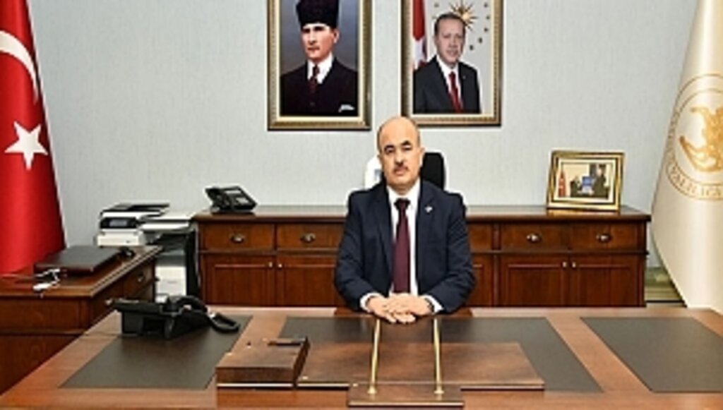 Vali Dağlı'dan '1 Ekim Dünya Yaşlılar Günü' Mesajı