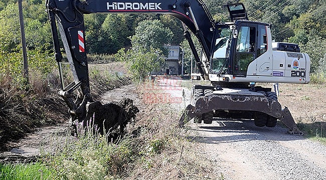 Atakum Belediyesinden Dere ve Kanallarda Temizlik Önlemi