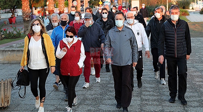 Atakumlular Başkan Deveci İle Birlikte 10 Bin Adım Yürüdü