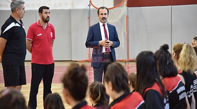 Büyükşehirden Voleybol Altyapısına Büyük Destek