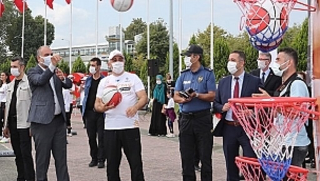 Canik'ten "Spor Sokakta" Etkinliği