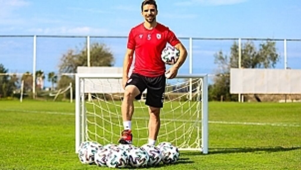 Gol Atmayı Seviyorum