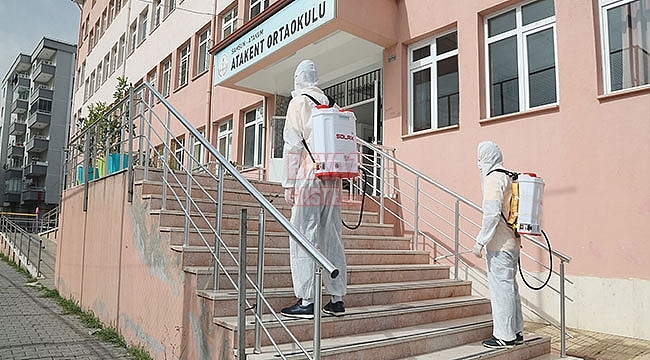 Hijyen Timlerinden 24 Okula Dezenfekte
