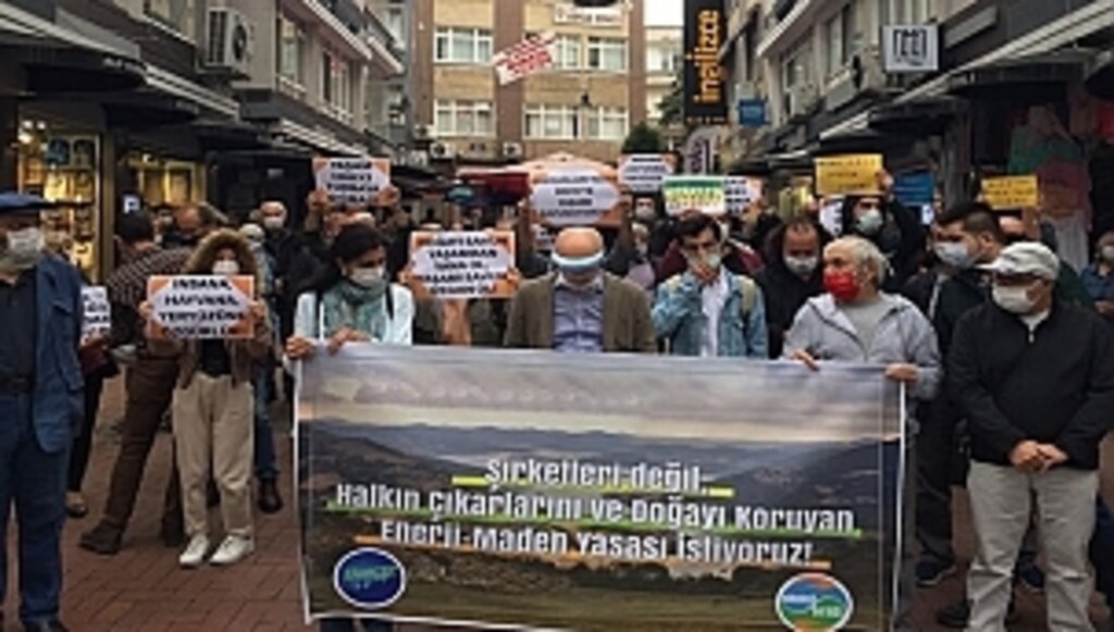Şirketleri Değil, Halkın Çıkarlarını ve Doğayı Koruyan Enerji Yasası İstiyoruz!