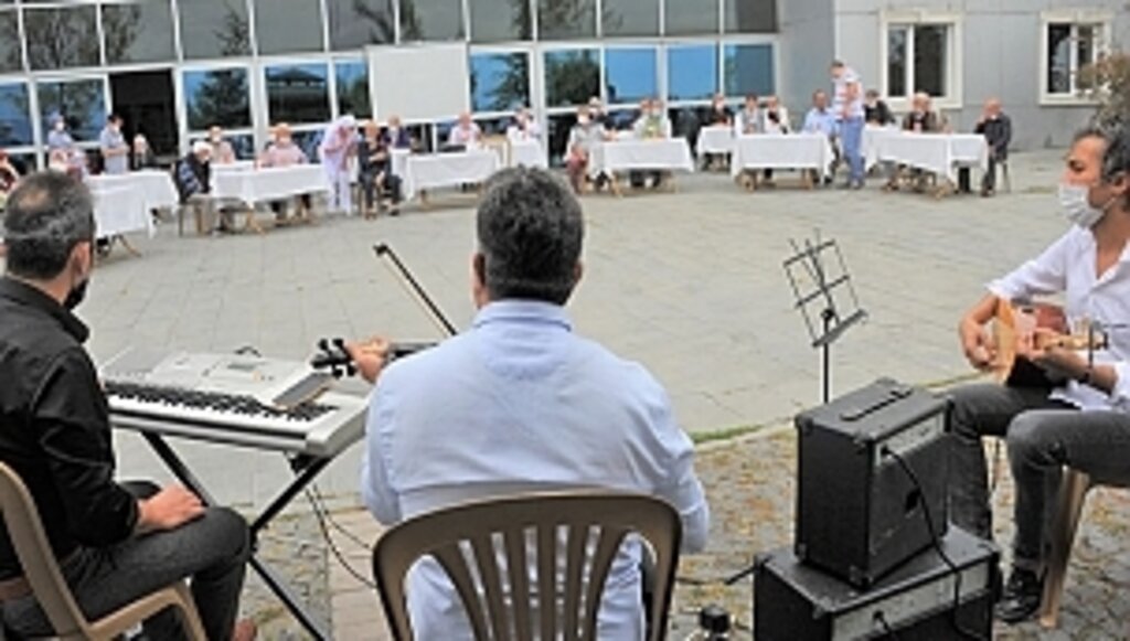 Yaşlılara Sazlı Sözlü Moral Günü
