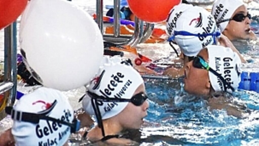 64 Bin Öğrencimize Yüzme Eğitimi 