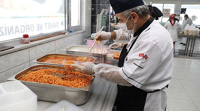 Korona Mağduru Ailelere Sıcak Yemek 