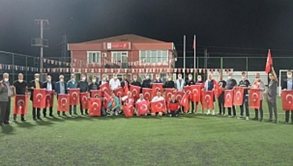 Salıpazarı'nda Cumhuriyet Coşkusu Cumhuriyet Kupasında Yaşandı