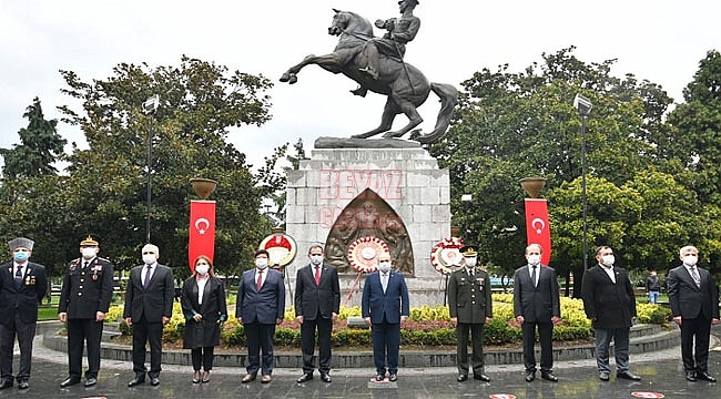 Samsun'da Atatürk Saygıyla Anıldı