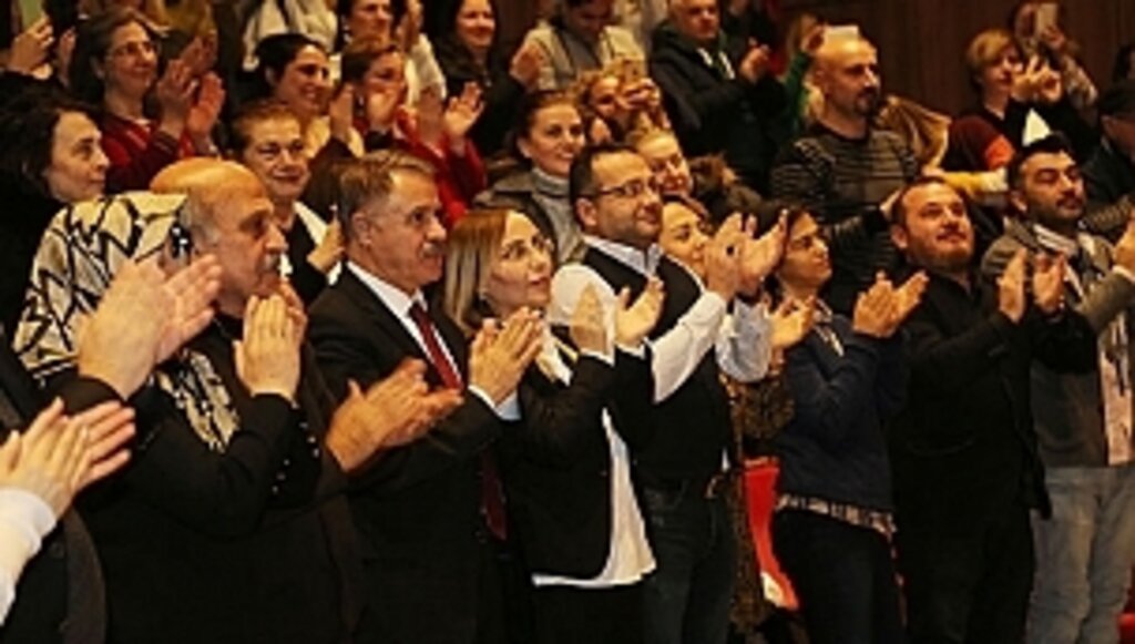 Tiyatrolarının Çağrısına Deveci'den Yanıt Geldi