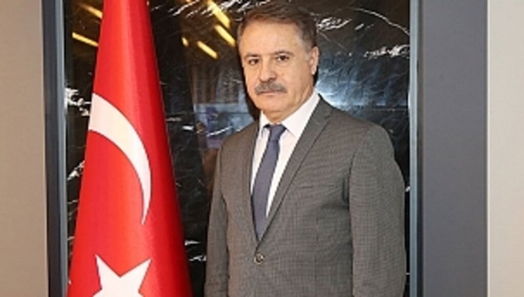 Tüm İmkânsızlıklara Karşın Kararlılığını Yitirmedi