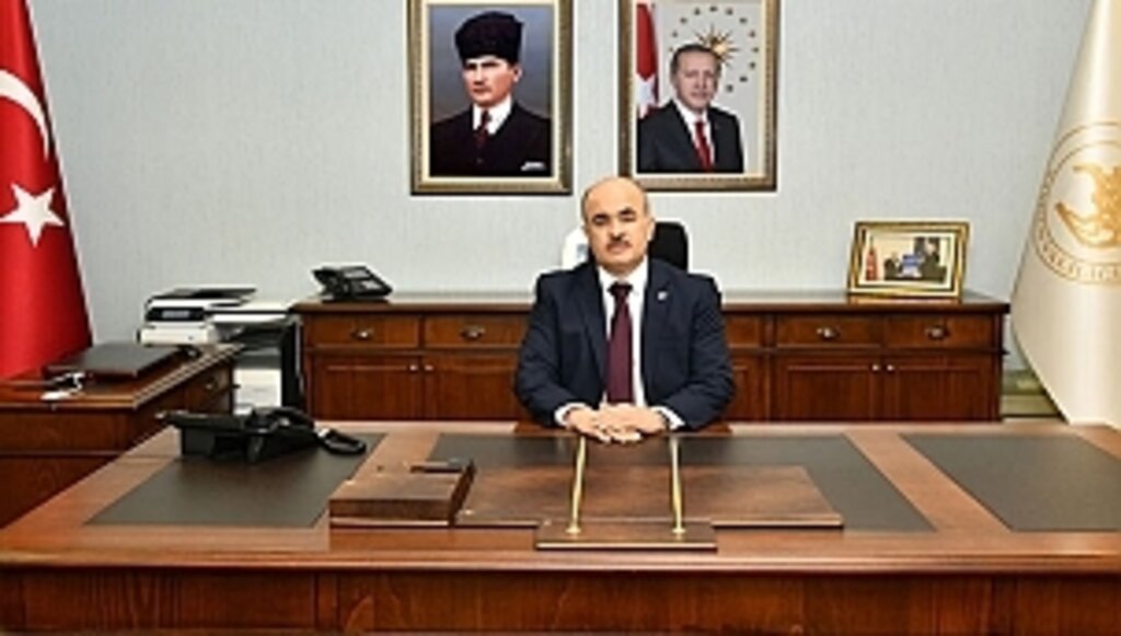 Vali Dr. Zülkif Dağlı'nın '10 Kasım Atatürk'ü Anma Günü' Mesajı