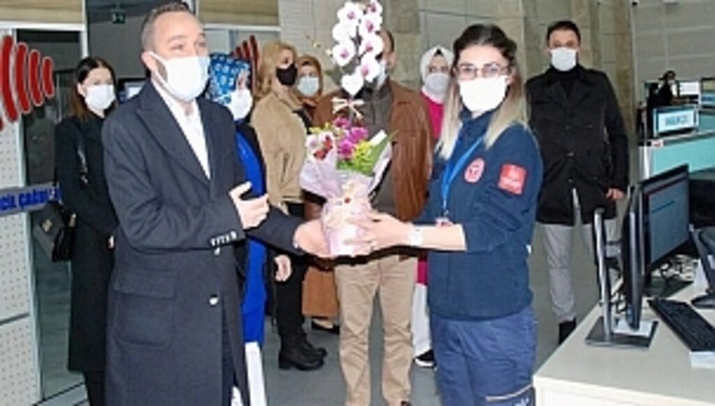 Atakum Ak Parti'den 112 Acil Çalışanlarına Ziyaret