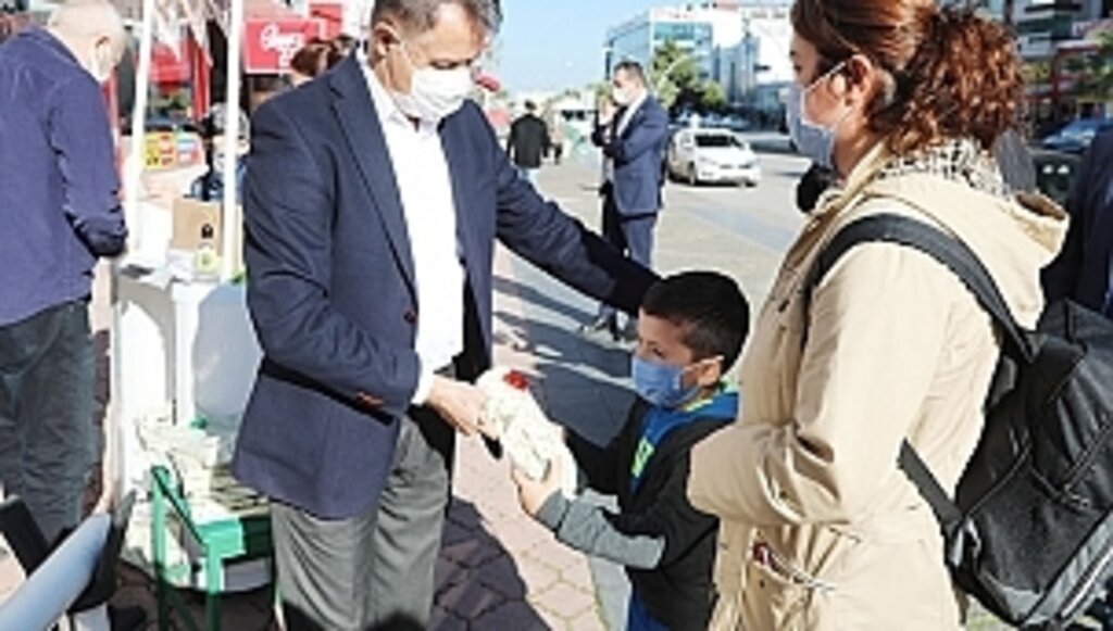 Atakum Belediyesi'nden minik Atakumlulara yeni yıl hediyesi