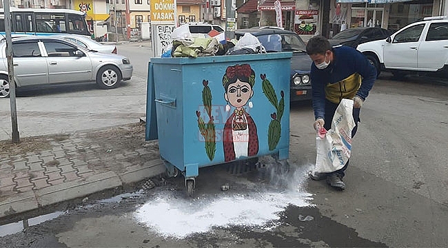 Çöp Konteynerleri Virüs Tehlikesine Karşı İlaçlanıyor!