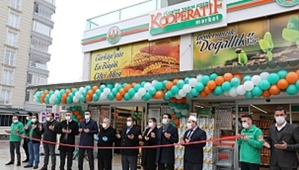 Derebahçe Tarım Kredi Market Kapılarını İlkadımlılara Açtı