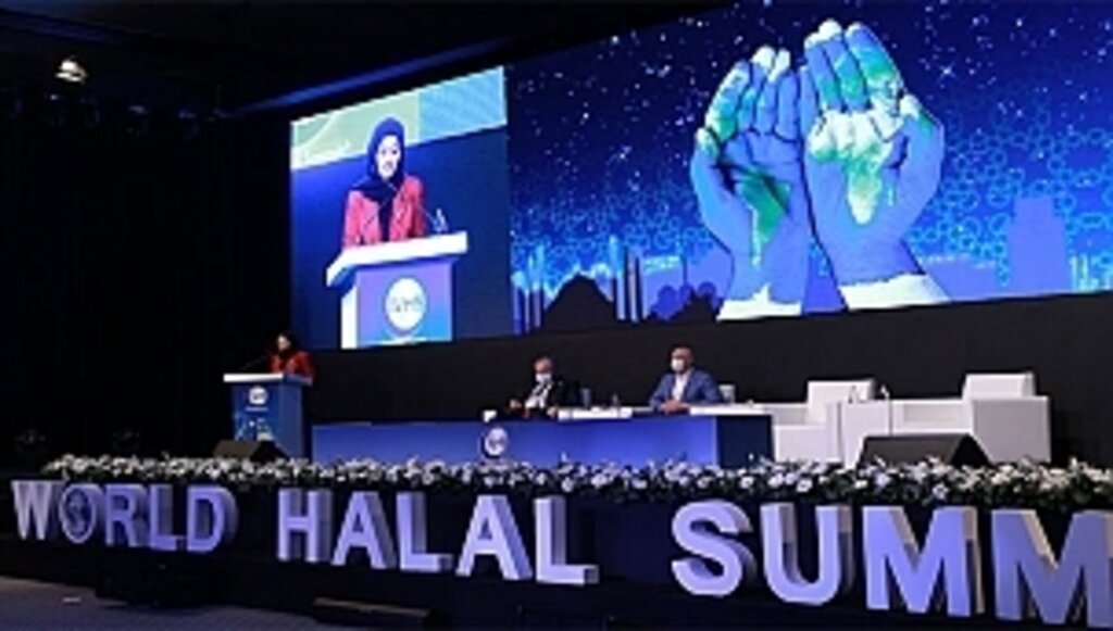 Helalinden Sağlık Zirvesinde Helal Ecza Konuşuldu!