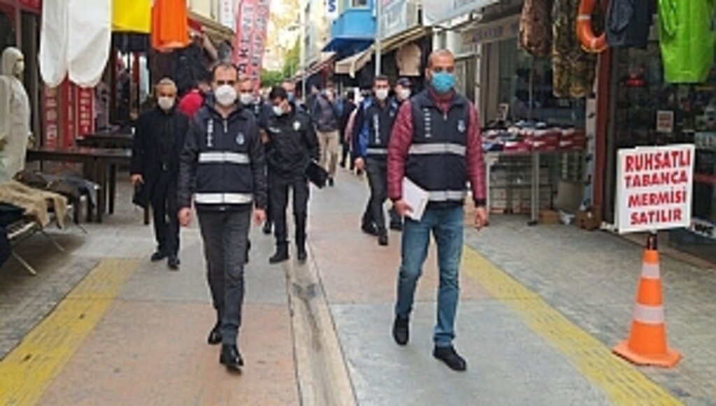 Kuralları Hiç Sayan Yabancı Uyruklu Şahıslar Zabıtadan Kaçamadı