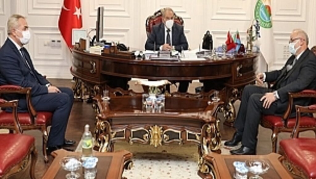 Rektör Ünal Yavuz'u Makamında Misafir Etti.