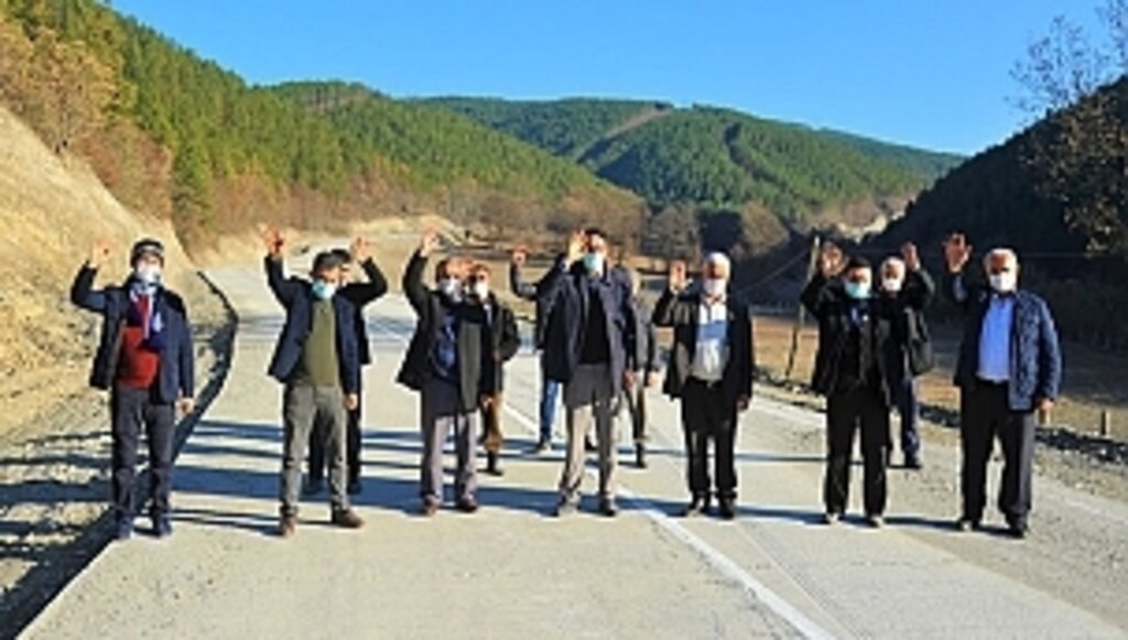 Vezirköprü'nün Susuz Mahallesi'nin Yolu Hizmete Girdi