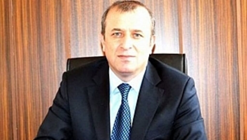 Boğaziçi Üniversitesi'nde Sahne Alanların Çoğunlukla Öğrenci Değil!