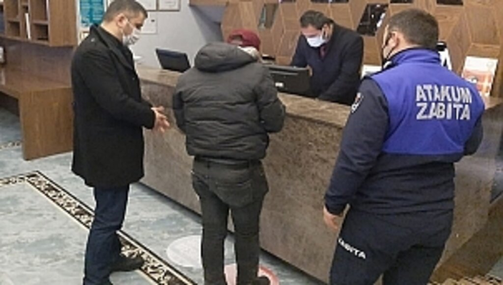 Evsiz Gence Başkan Deveci Sahip Çıktı