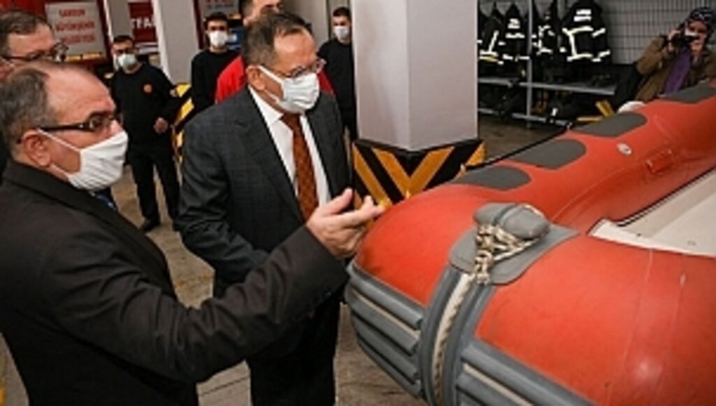 Hepimiz Görevimizi İyi Yapmak Zorundayız