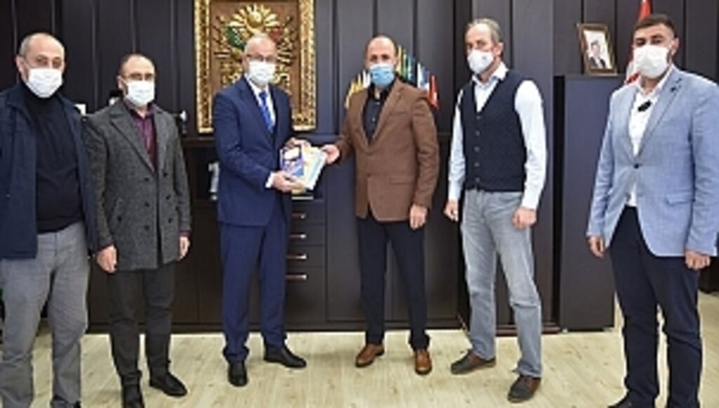 Yıldız Gençlik Spor Kulübünden Rektör Ünal'a Ziyaret