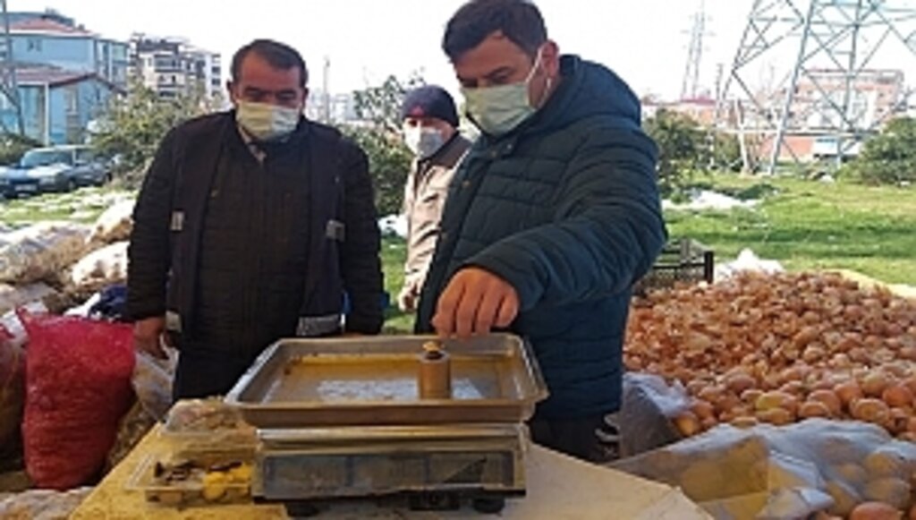 Zabıta Ekiplerinden Semt Pazarlarında Terazi Kontrolü 