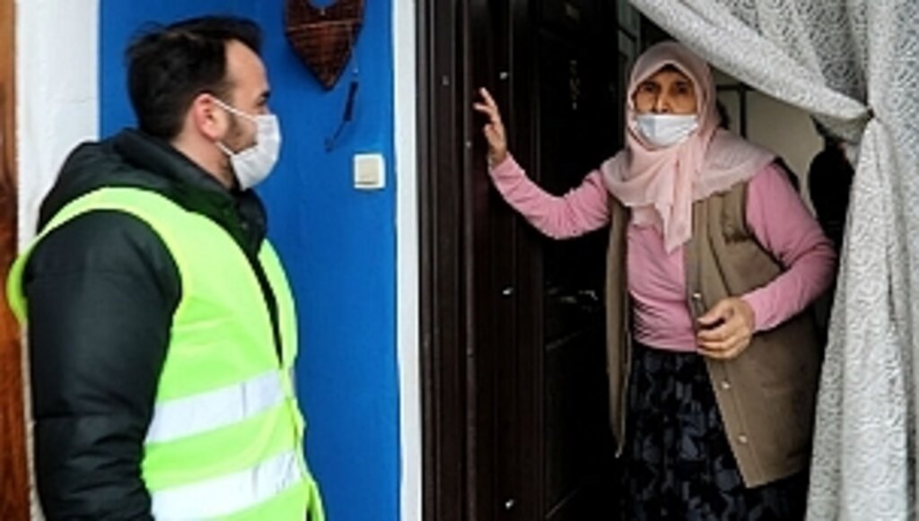 Cemile Teyzenin Duası Vefa Ekibine Duygulandırdı