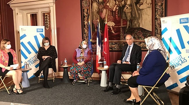 "Engel Tanımayan Kadınlar" Fransa Büyükelçiliği'nde