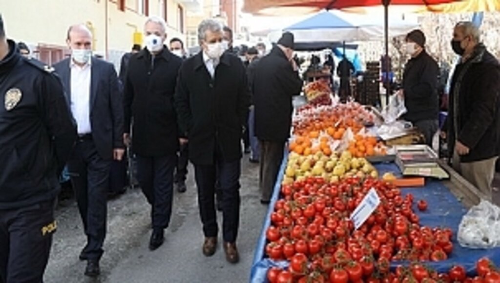 İlkadım Zabıtadan Semt Pazarlarında Sıkı Tedbir 